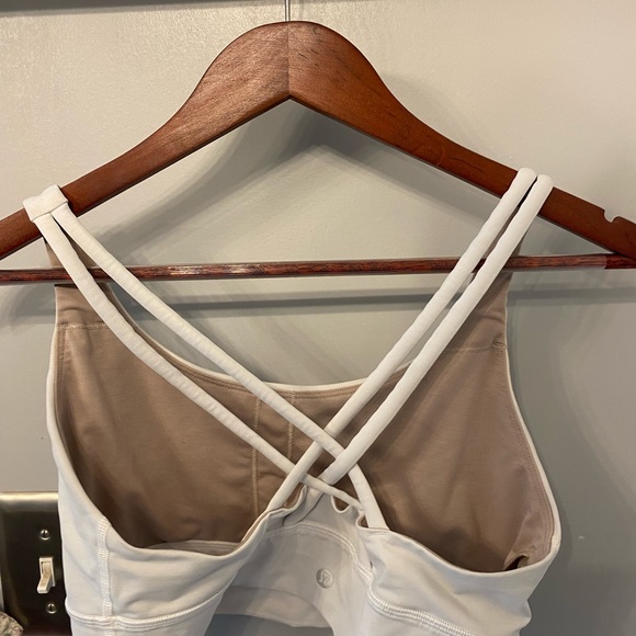 White lululemon bra - Picture 3 of 4